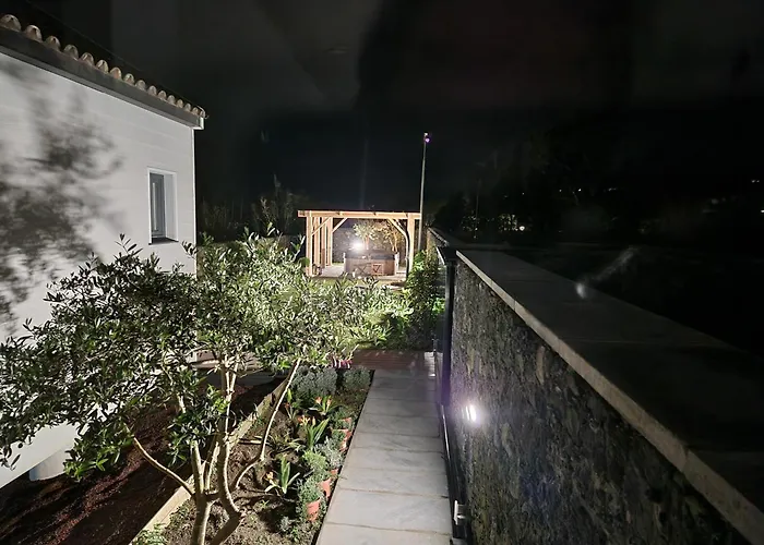 Casas De Campo Lomba D' Agua - Turismo Rural Candelaria (Sao Miguel)