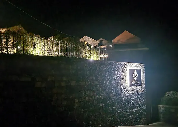 Casas De Campo Lomba D' Agua - Turismo Rural * Candelaria (Sao Miguel)